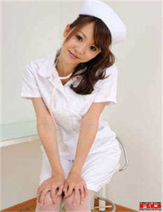 《骚扰美女-变形金刚之汽车人战记》